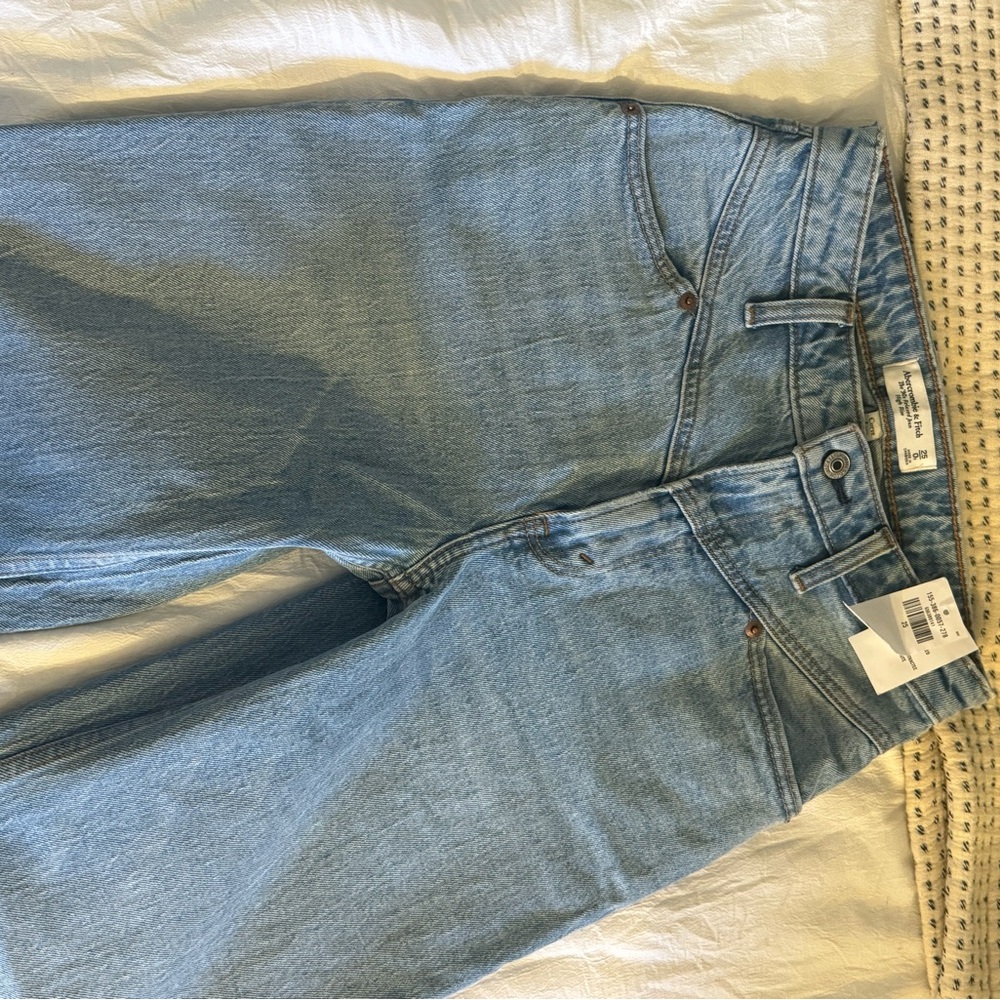 the 90s relaxed jean high rise curve love